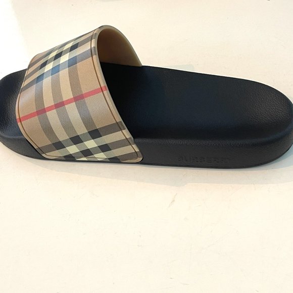 Burberry Woman's Furley Rubber Slide Sandal Shoes, Multiple Sizes - Picture 5 of 10